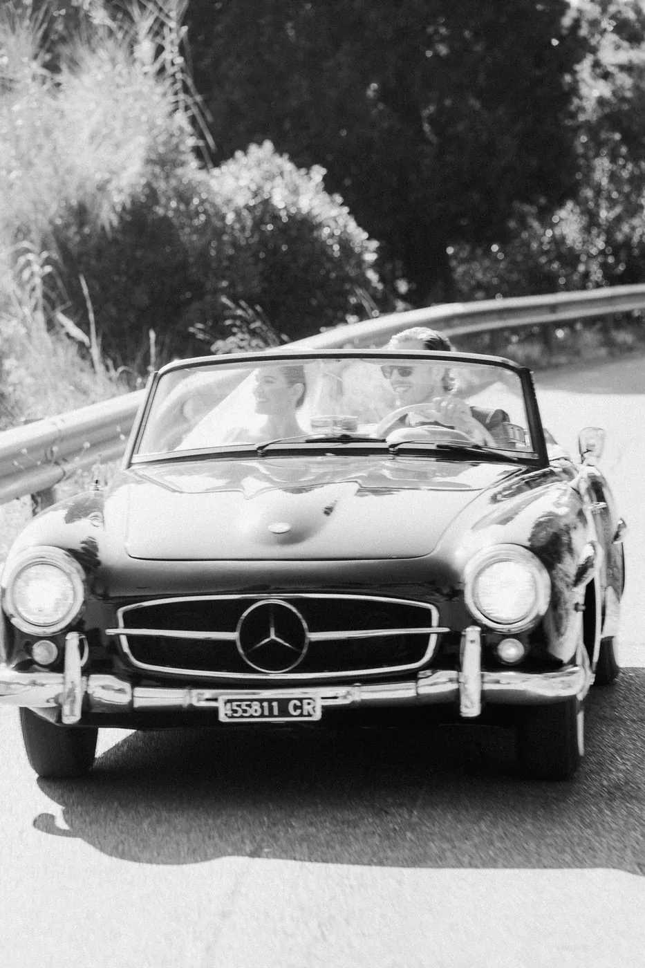 The 190SL, waiting