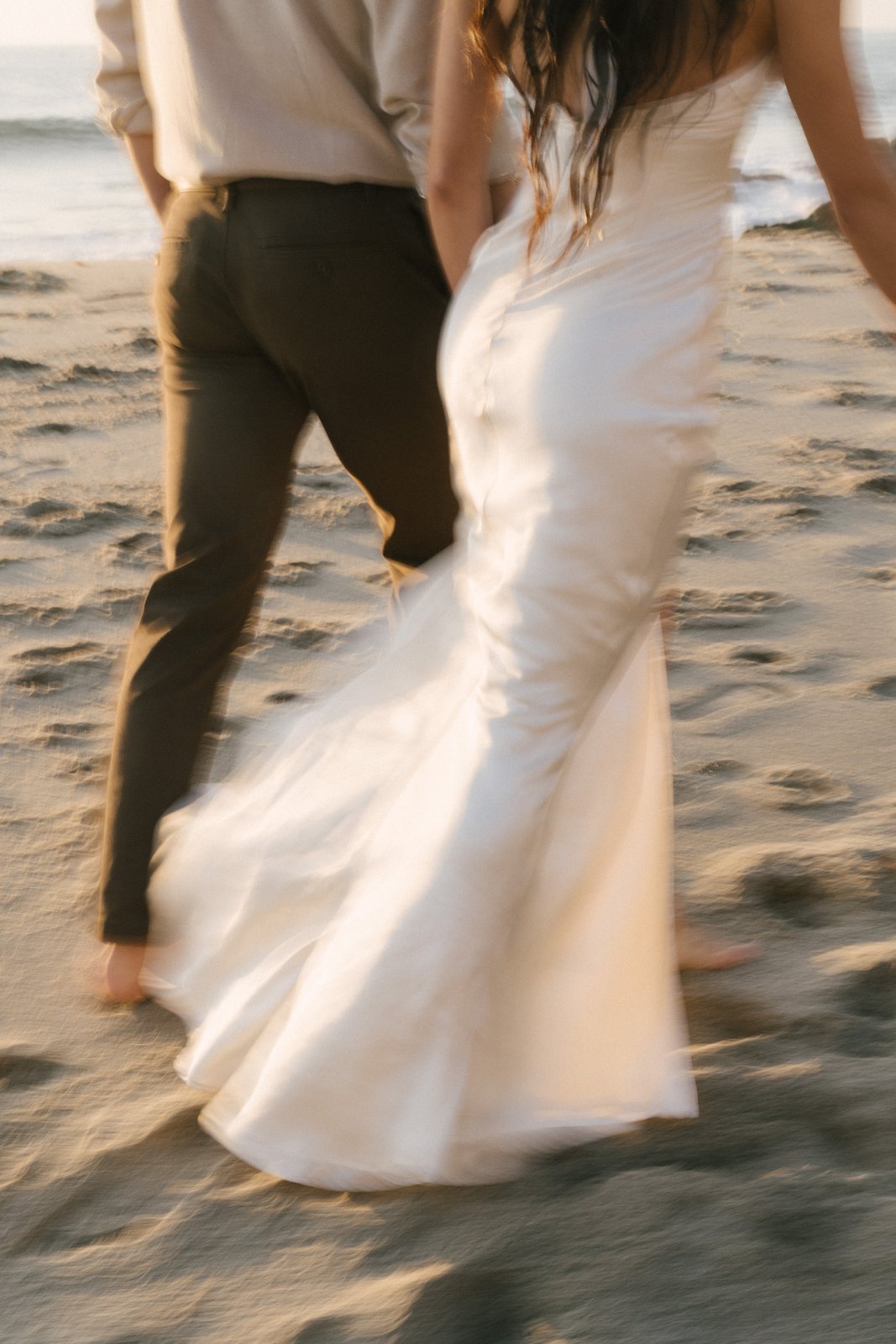 The dress, turning