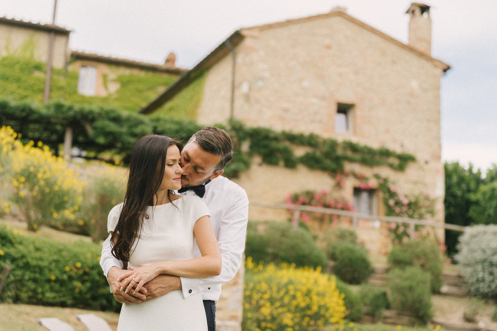 Magdalena and Daniel at Villa Podernovo, Siena, Tuscany